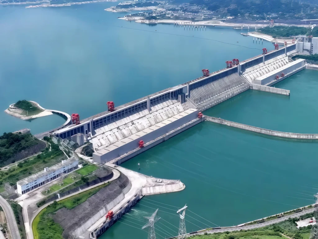 Плотина три ущелья