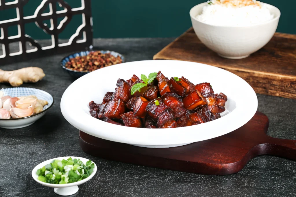 Тушёная свинина Дунпо