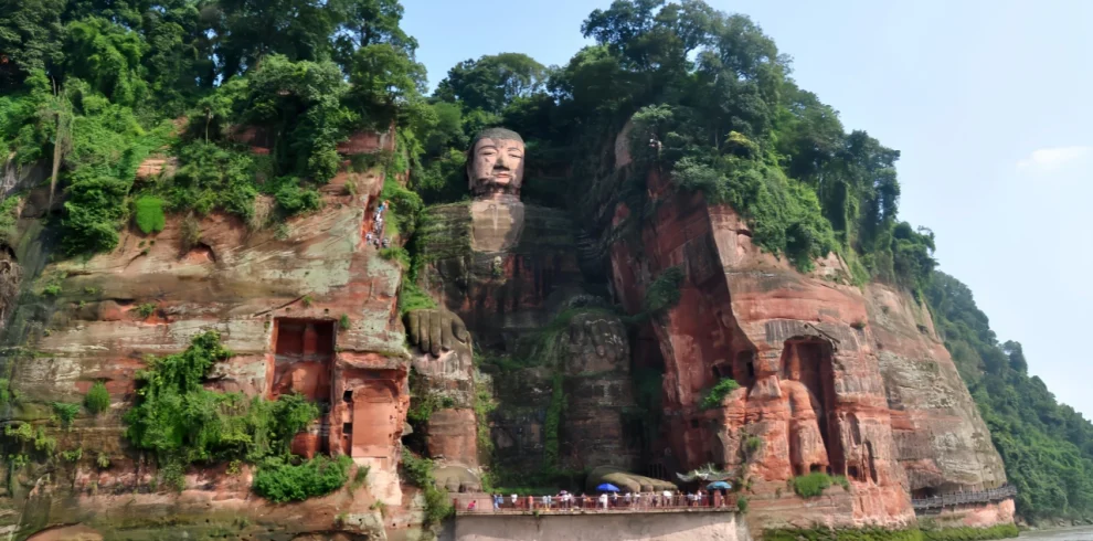 Большой будда в лэшане