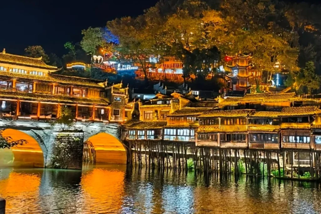 Древний городок Фэнхуан