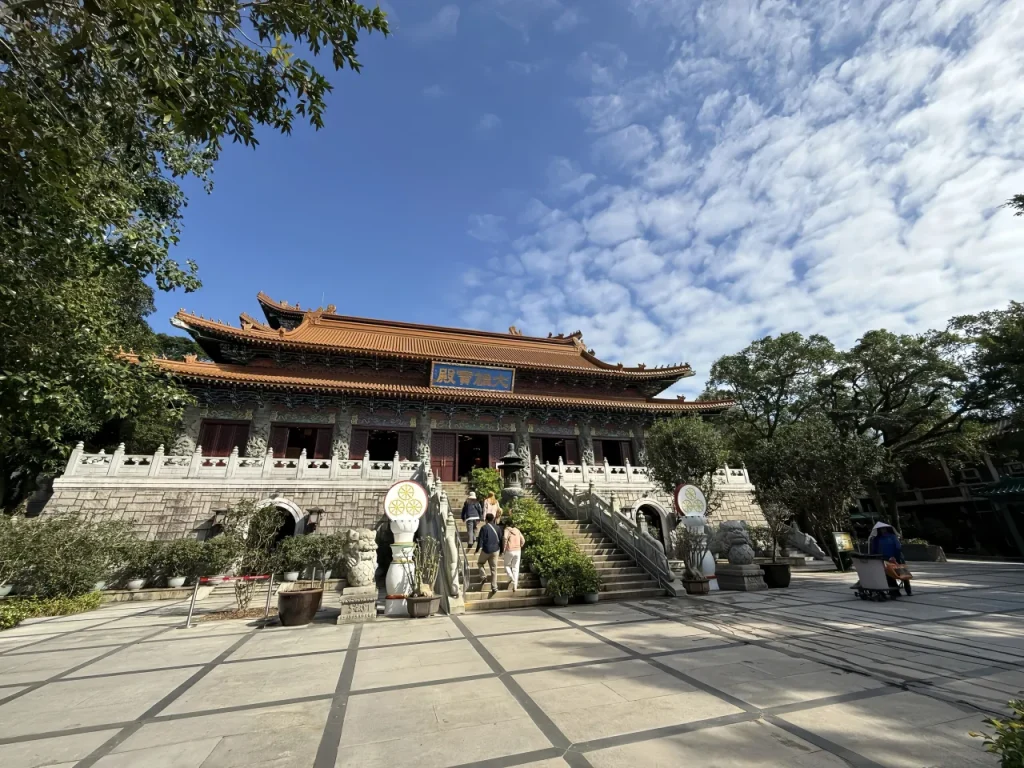 Монастырь По Линь