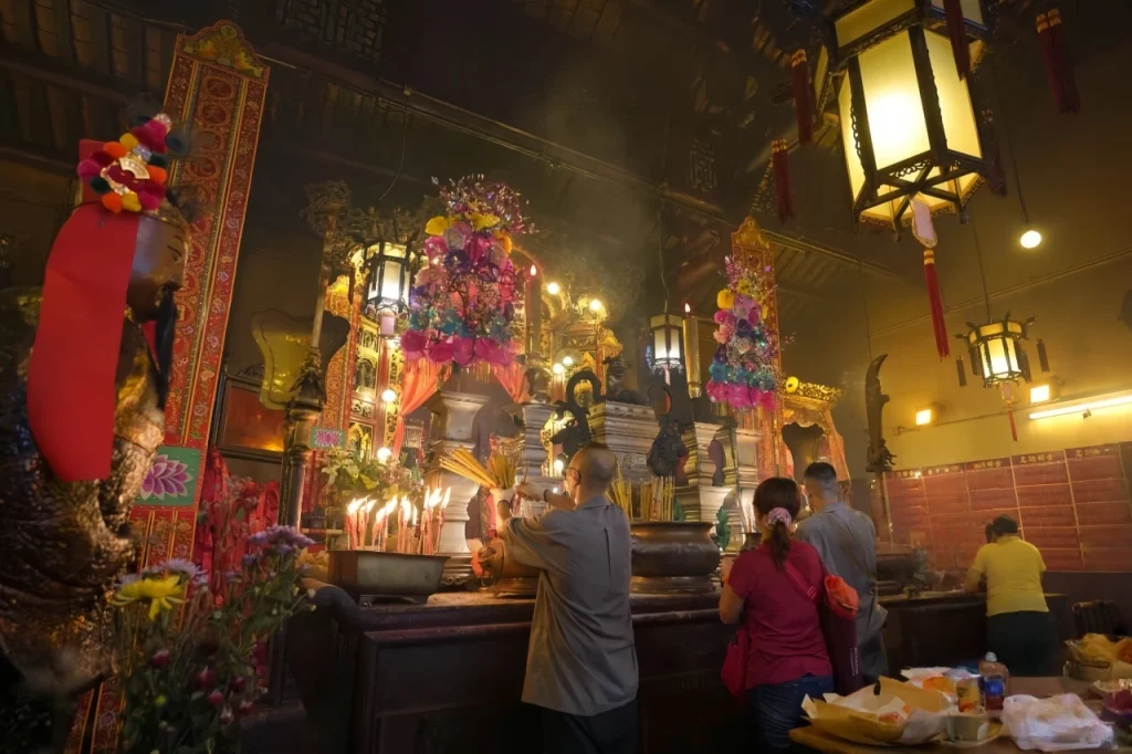 Храм Ман Мо