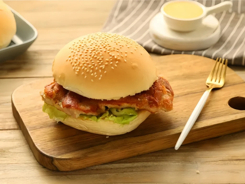 Булочка со свиной котлетой (Ча-са-бао)