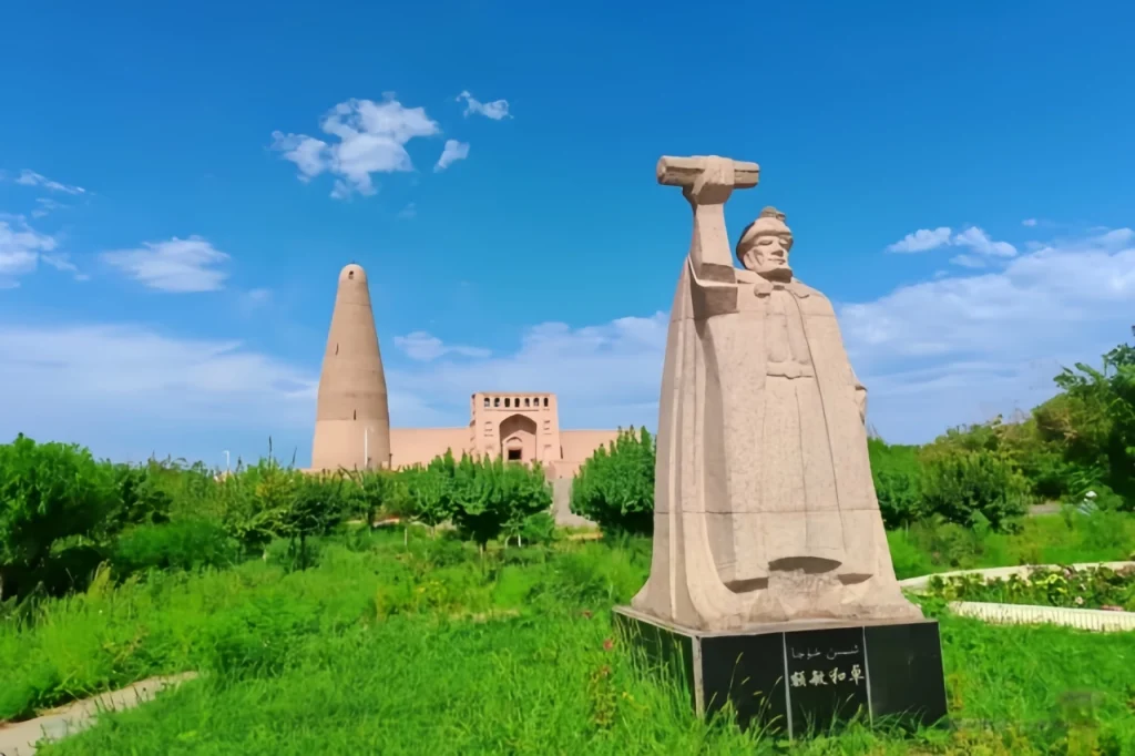 минарет Эмин