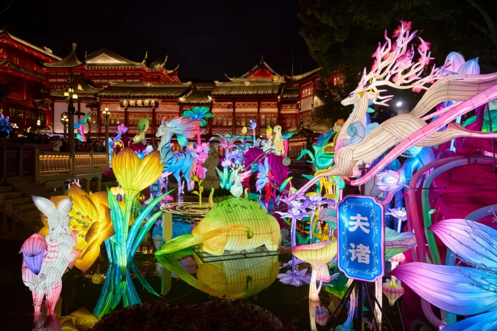 Любование фонарями