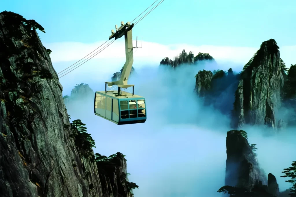 Поездка на канатной дороге Хуаншань